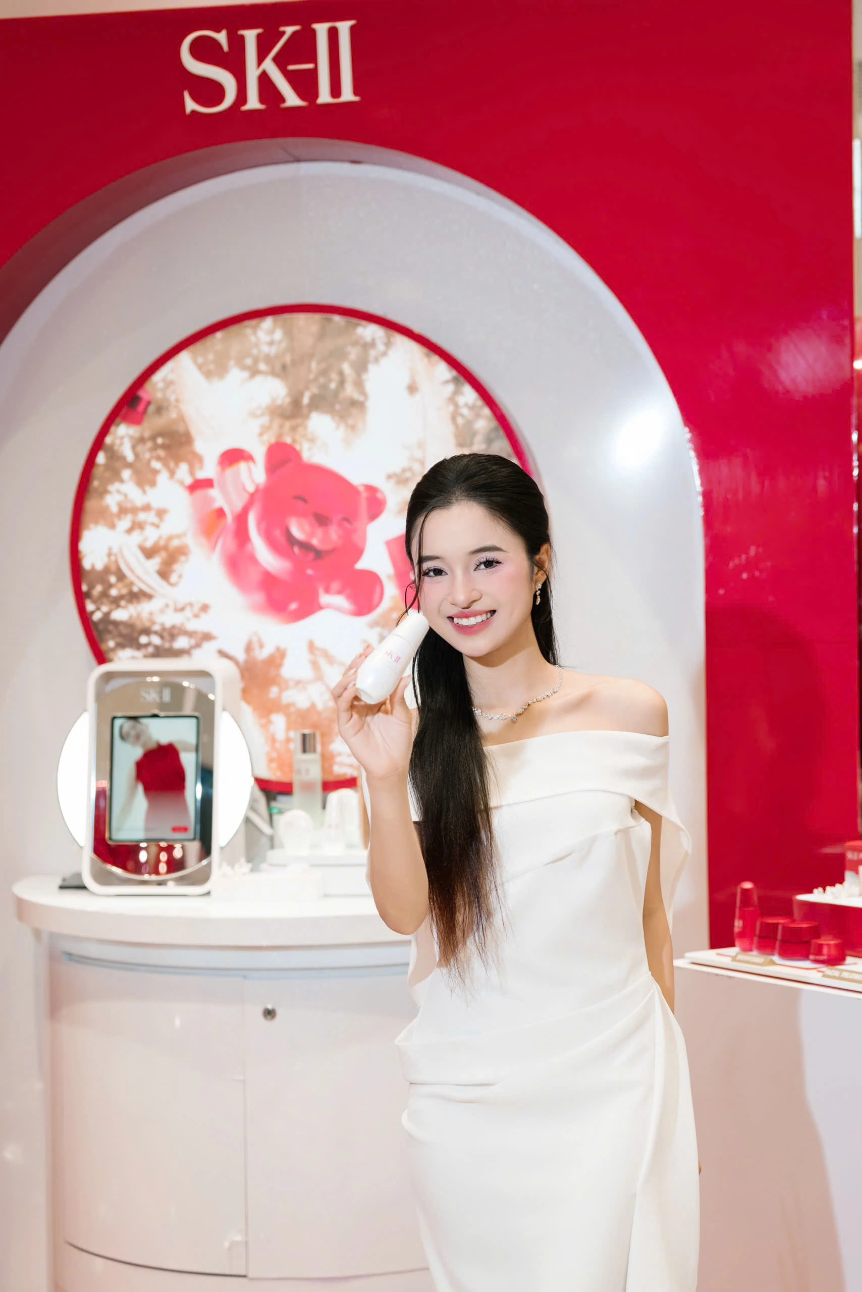 SK-II Holiday Pop-up host
