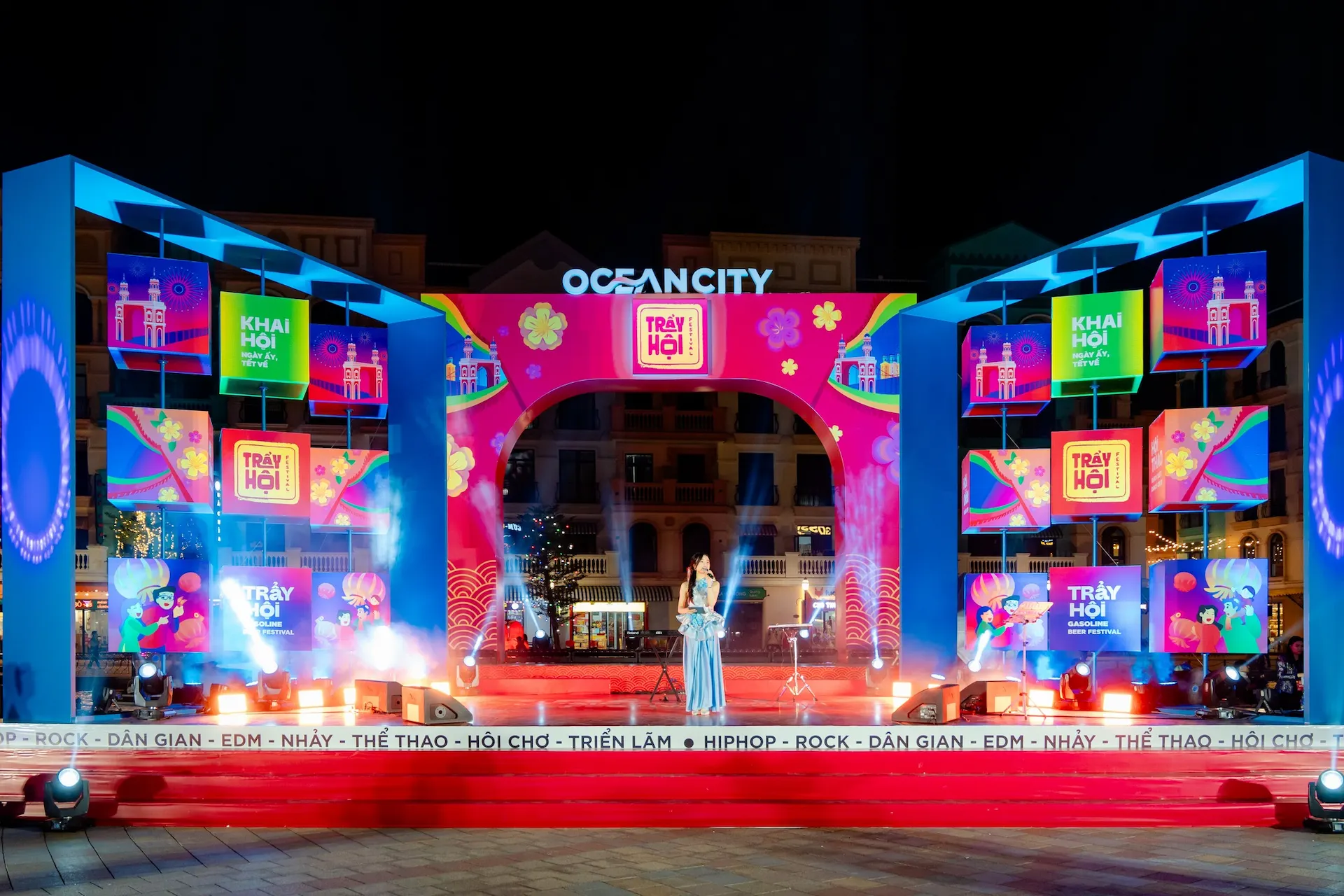 Tray Hoi Festival main stage