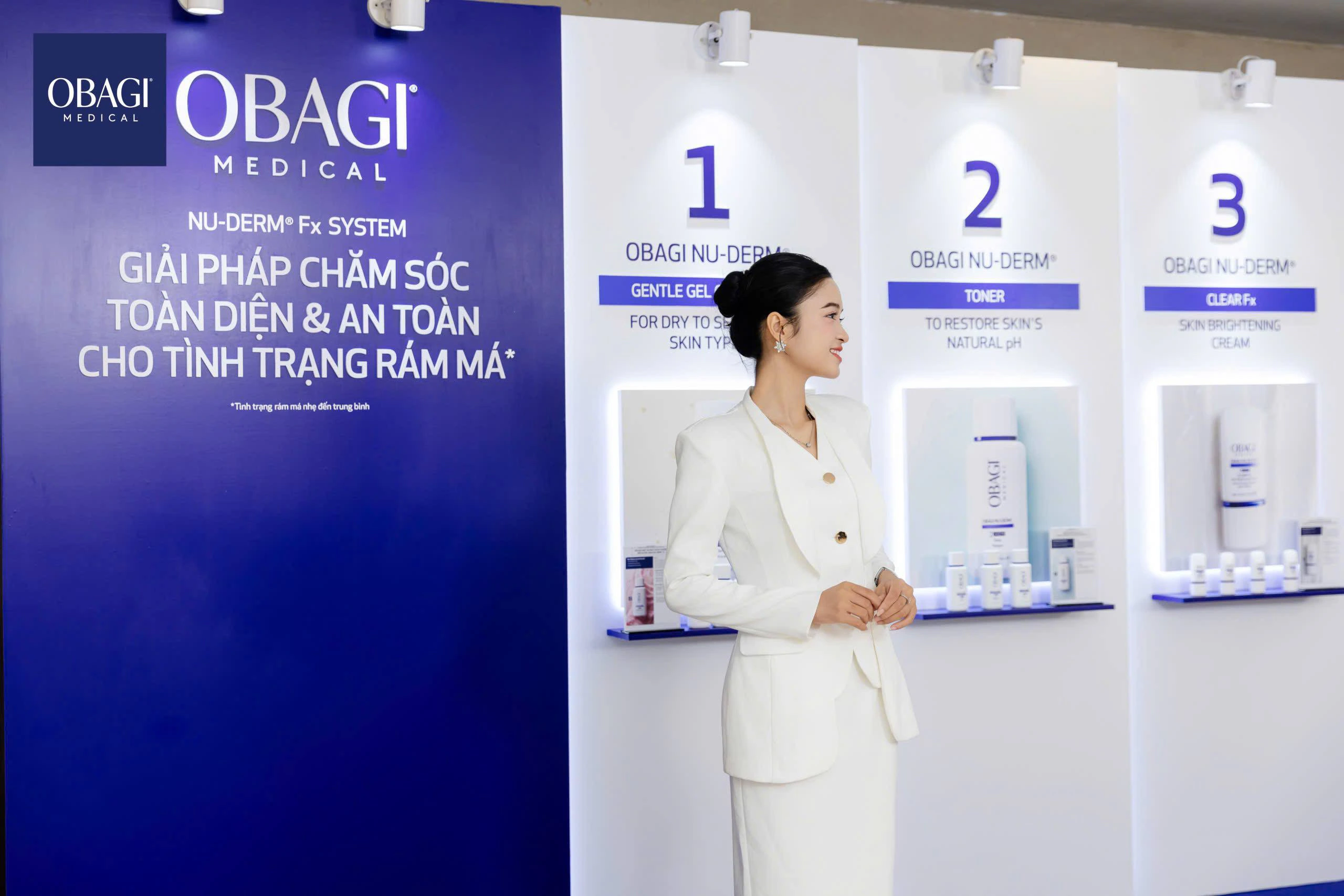 Nga Lyna at the Obagi Medical exhibition area