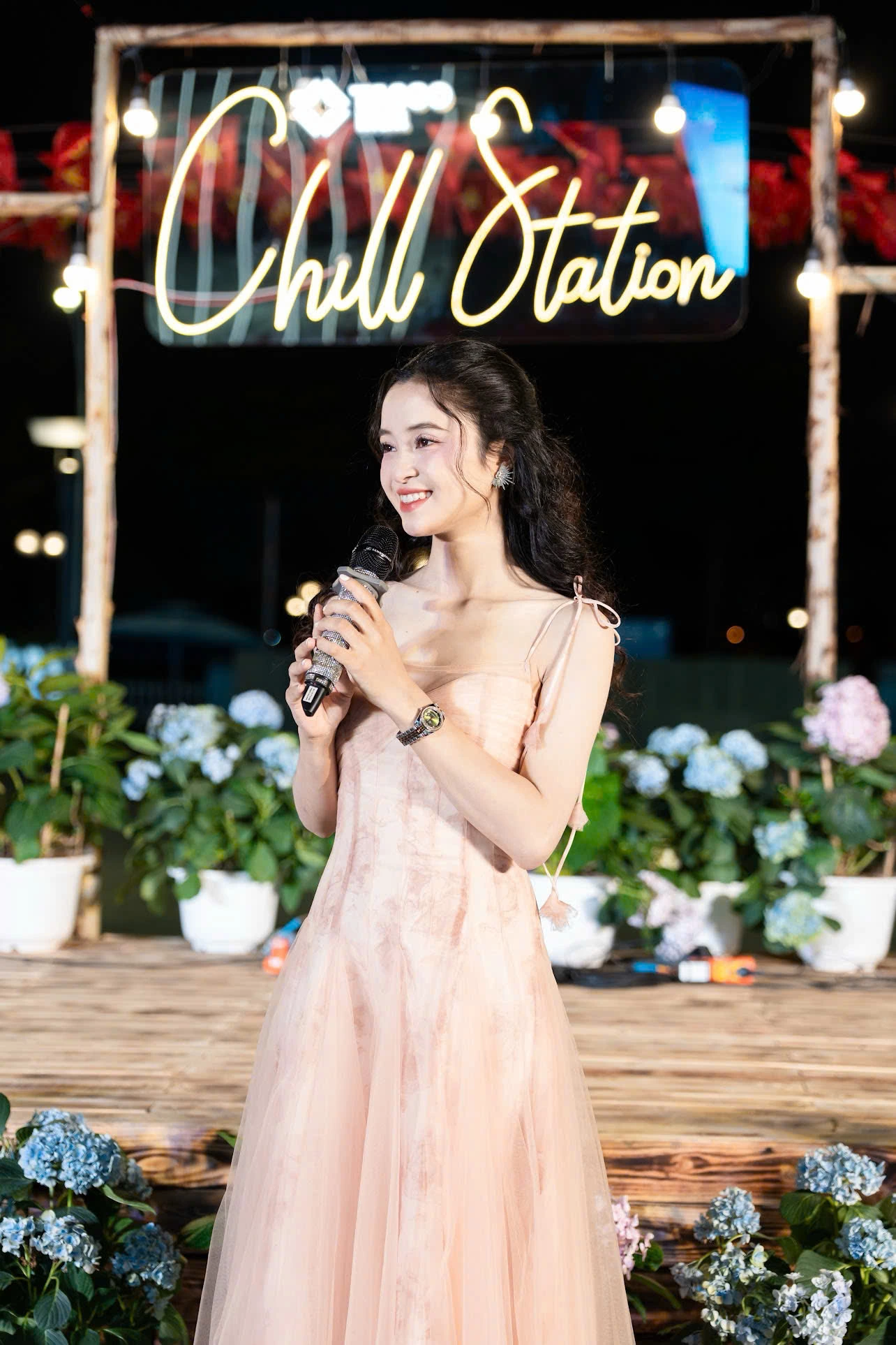 Tasco Mall Chill Station host