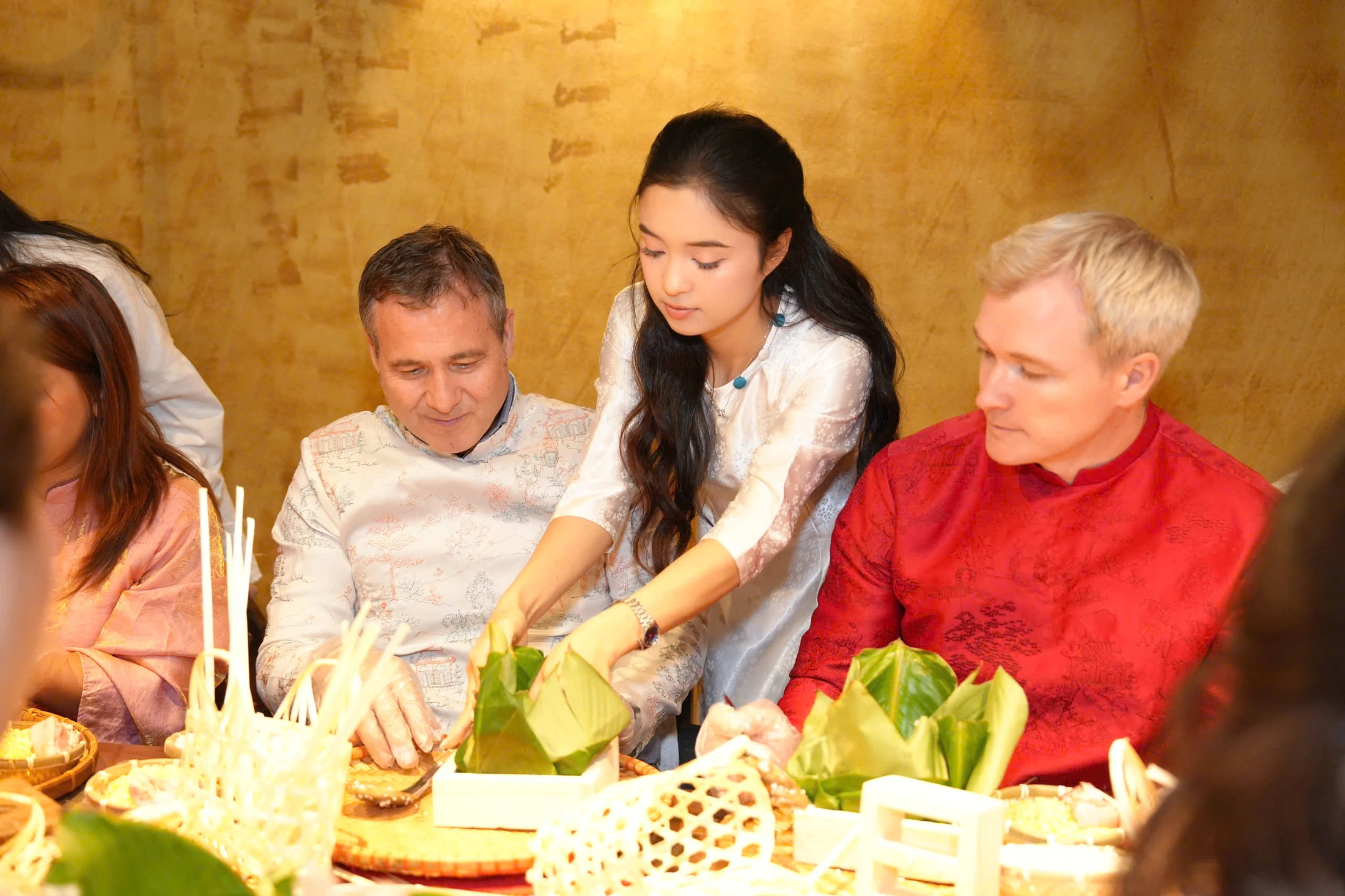 Vietnamese culture and cuisine experience room