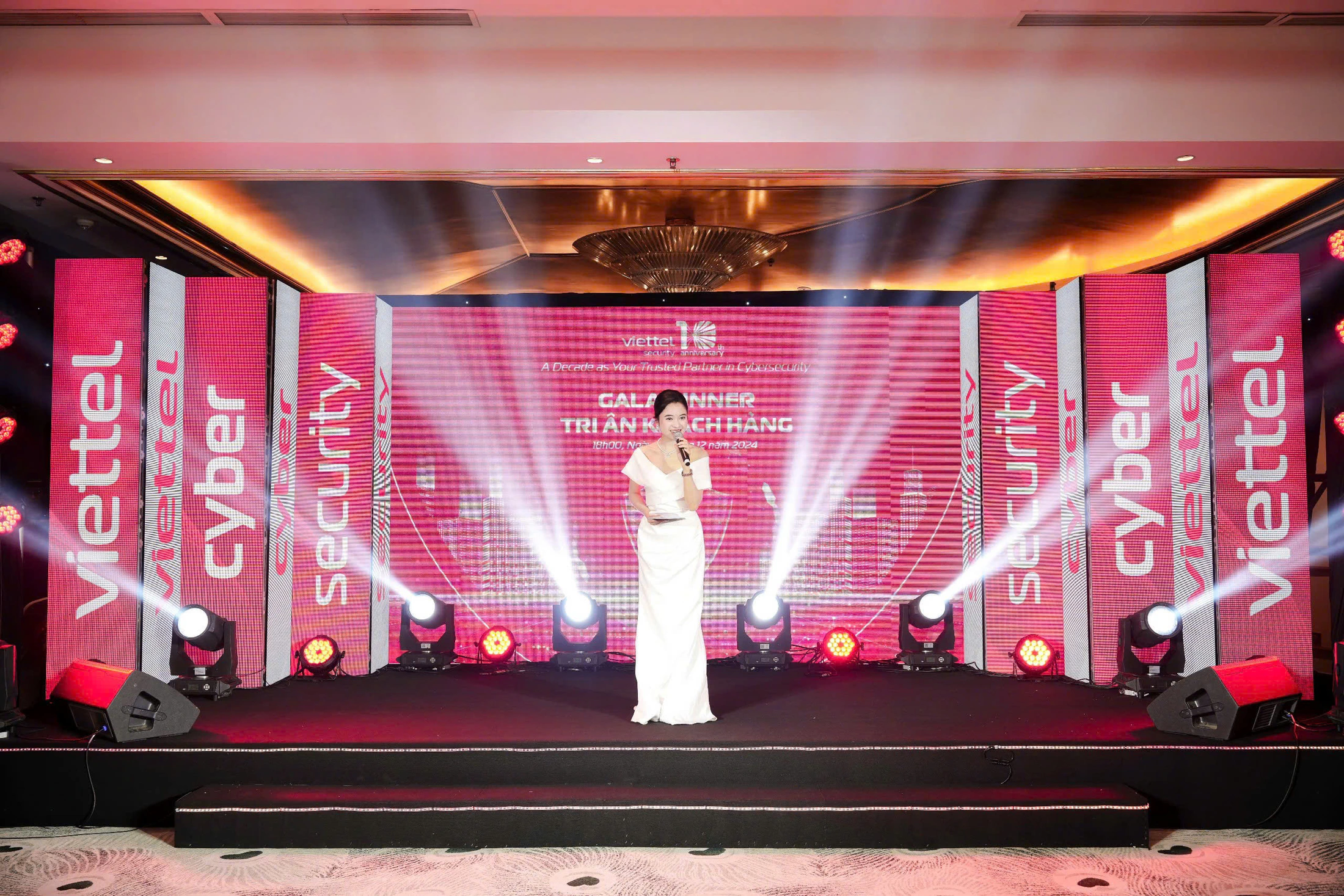 Viettel Security gala dinner main stage